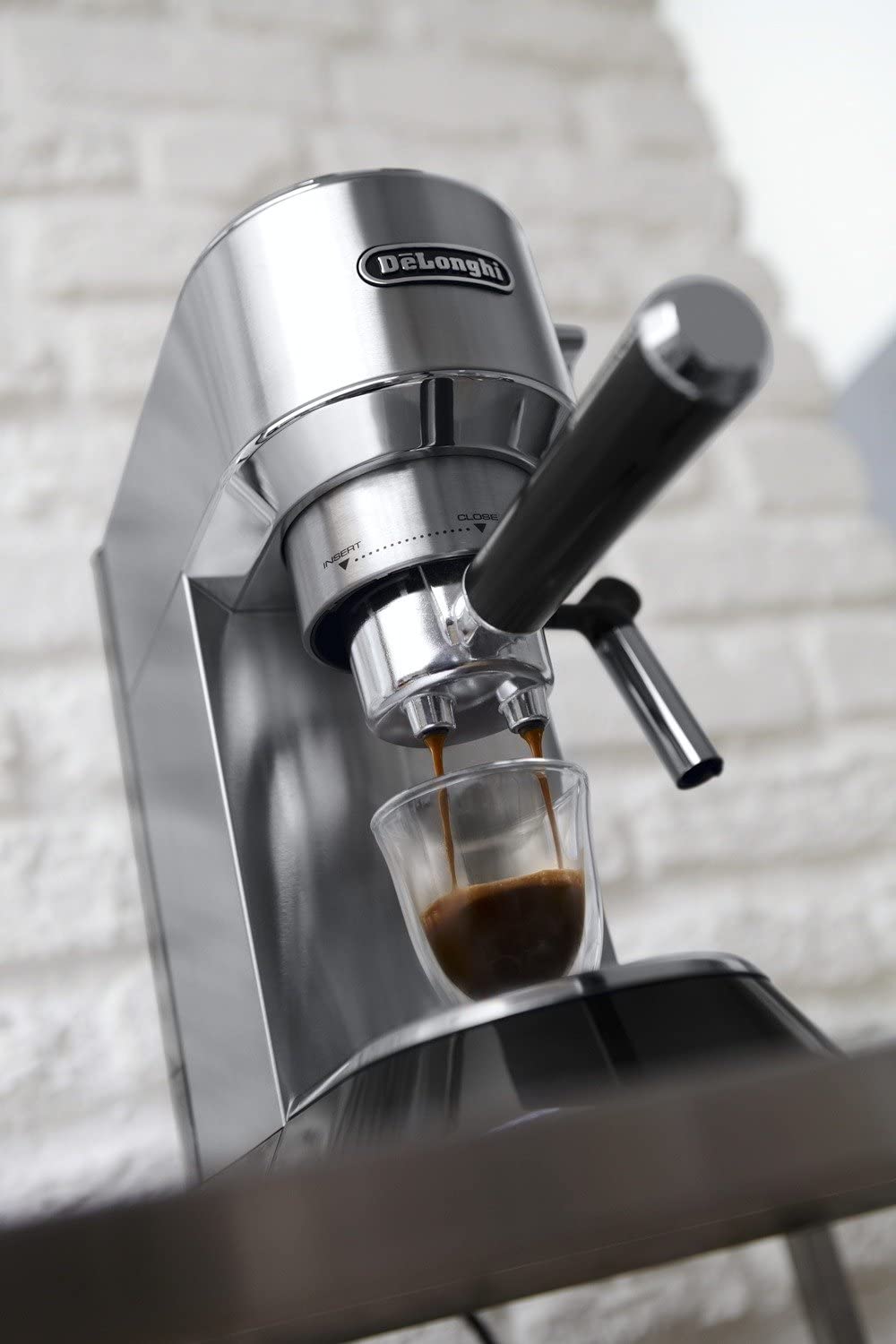 De'Longhi Dedica EC680M 15-Bar Pump Stainless Steel Slim Espresso Cappu. Machine