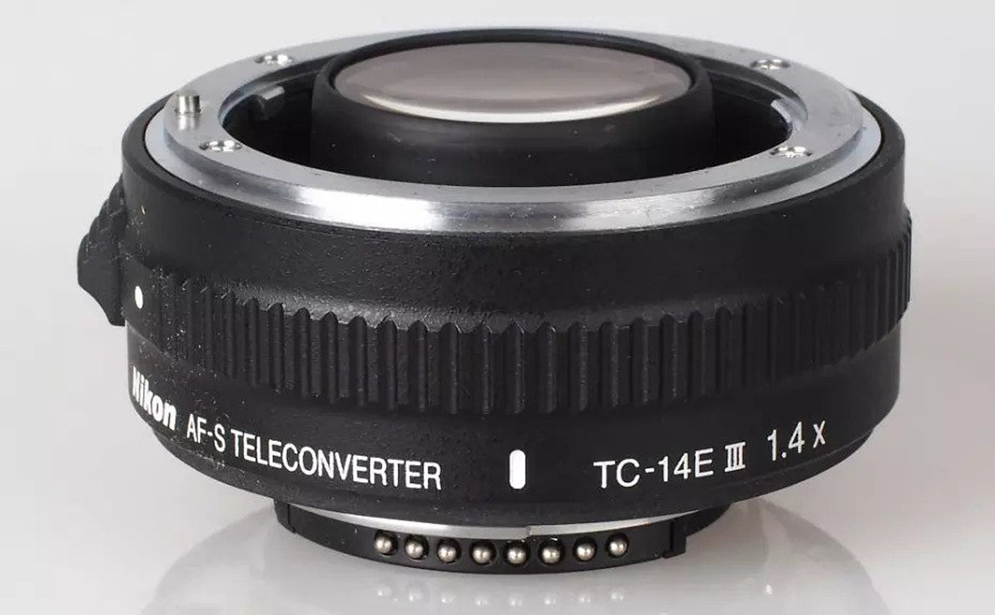Nikon AF-S Téléconvertisseur TC-14E III 2219 - Ensemble d'accessoires 7PC