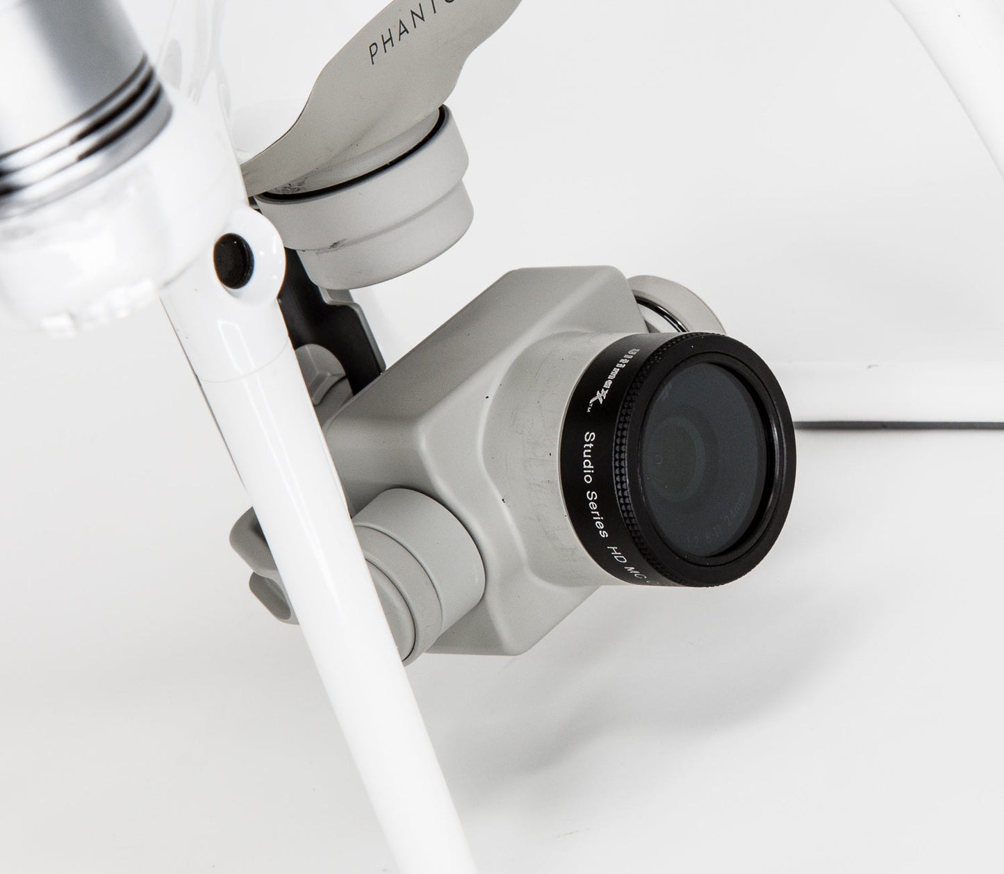 DJI Phantom 4 7 Piece Filter Kit UV, CPL, ND2-ND400 + Gimbal Lens Cap + Case Ultimaxx