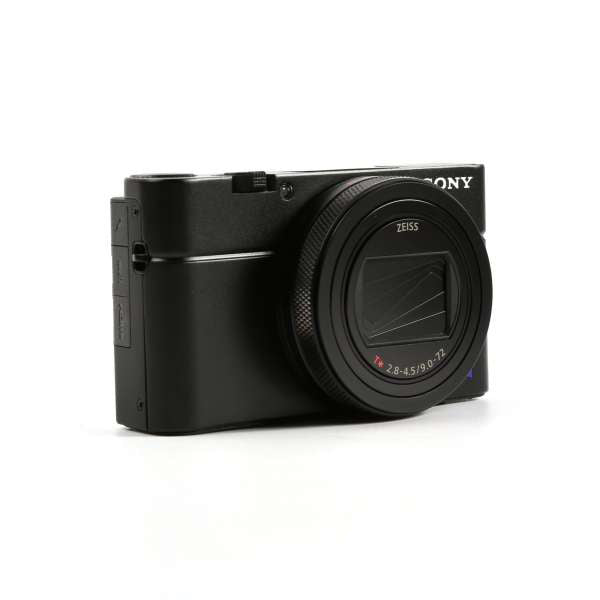 Appareil photo numérique Sony Cyber-shot DSC-RX100 VII + BATTERIE EXT + Kit lecteur 32 Go