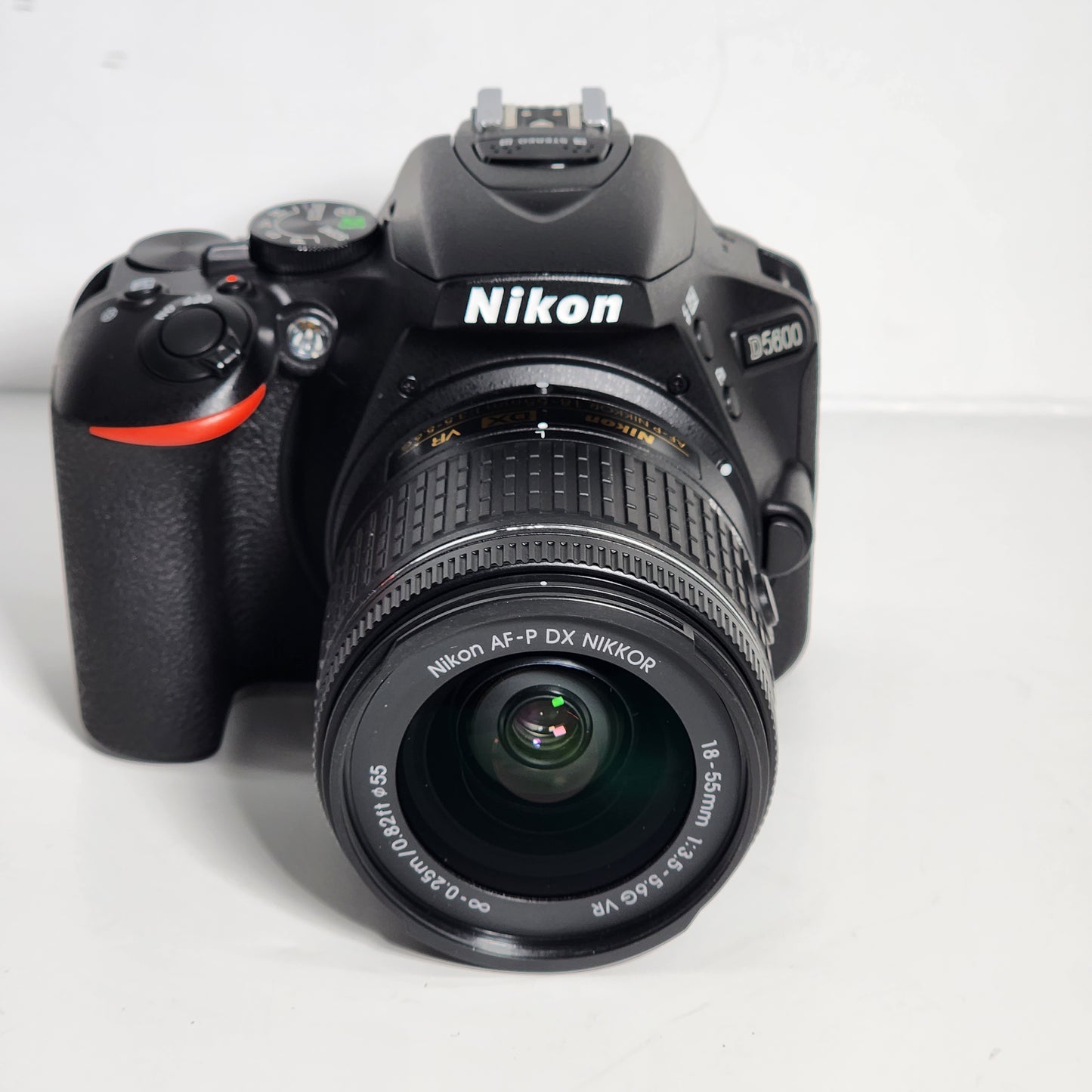 Appareil photo reflex numérique Nikon D5600 avec batterie 18-55 mm 1576 - 3 objectifs