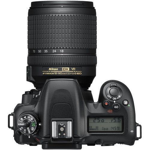 Appareil photo reflex numérique Nikon D7500 avec objectif 18-140 mm - Pack essentiel de 32 Go