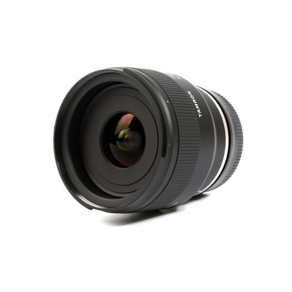 Objectif Tamron 20 mm f/2.8 Di III OSD M 1:2 pour Sony E F050 - Ensemble d'accessoires 7 pièces