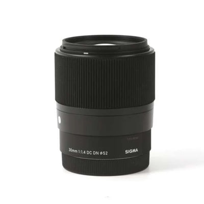 Sigma 30 mm f/1.4 DC DN Objectif contemporain (Nikon Z) 302973 – Lot d'accessoires 7 pièces