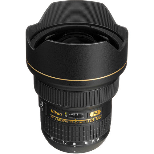 Objectif Nikon AF-S NIKKOR 14-24 mm f/2.8G ED 2163 + étui + 32 Go + trépied