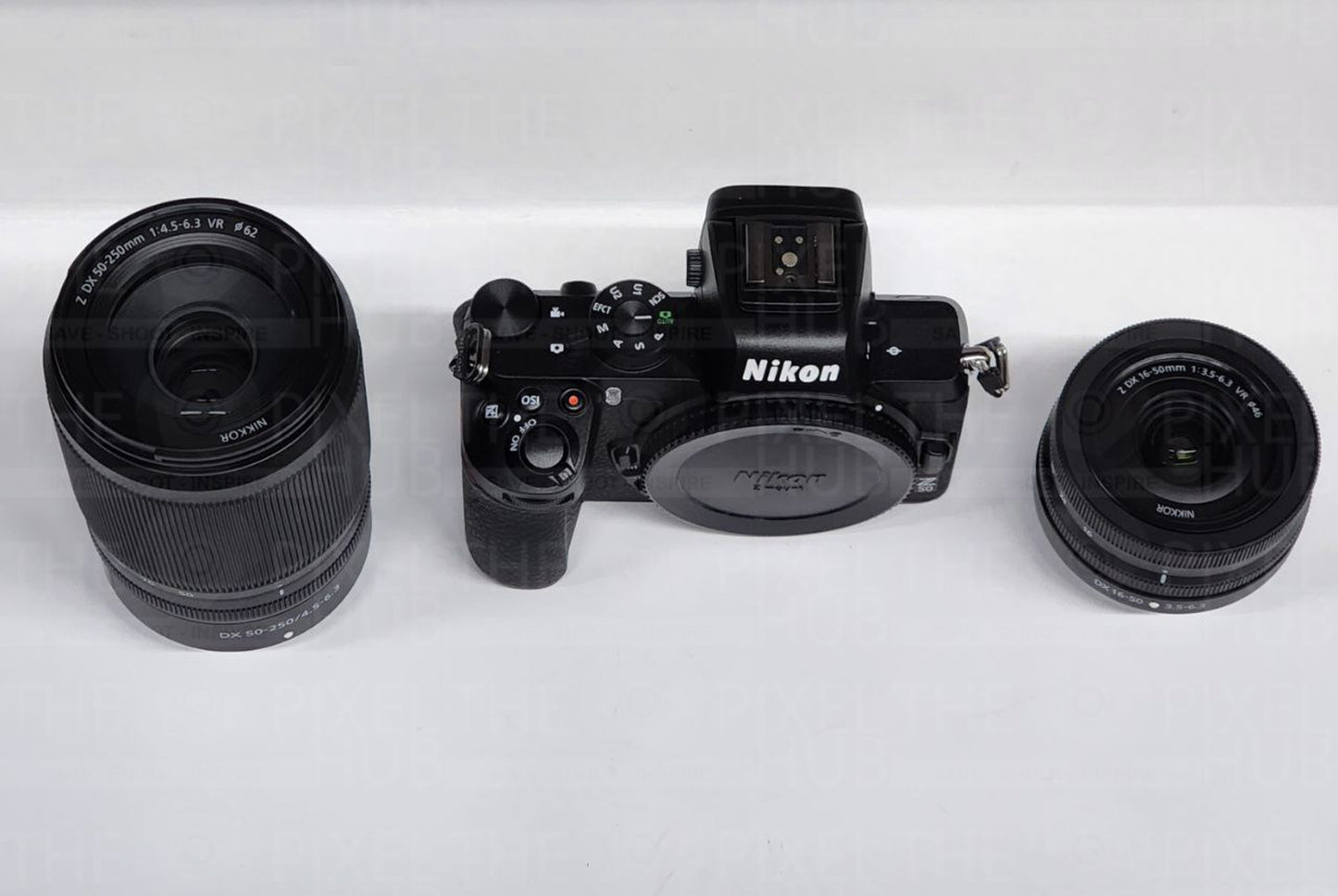 Appareil photo sans miroir Nikon Z50 avec objectifs 16-50 mm et 50-250 mm - Lot de 8 pièces