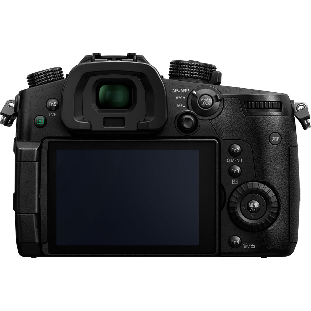 Appareil photo numérique Micro 4/3 sans miroir Panasonic Lumix DC-GH5 - Kit d'accessoires 7 pièces