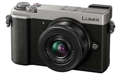 Panasonic Lumix GX9 avec objectif 12-32 mm f/3.5-5.6 ASPH MEGA OIS (argent)