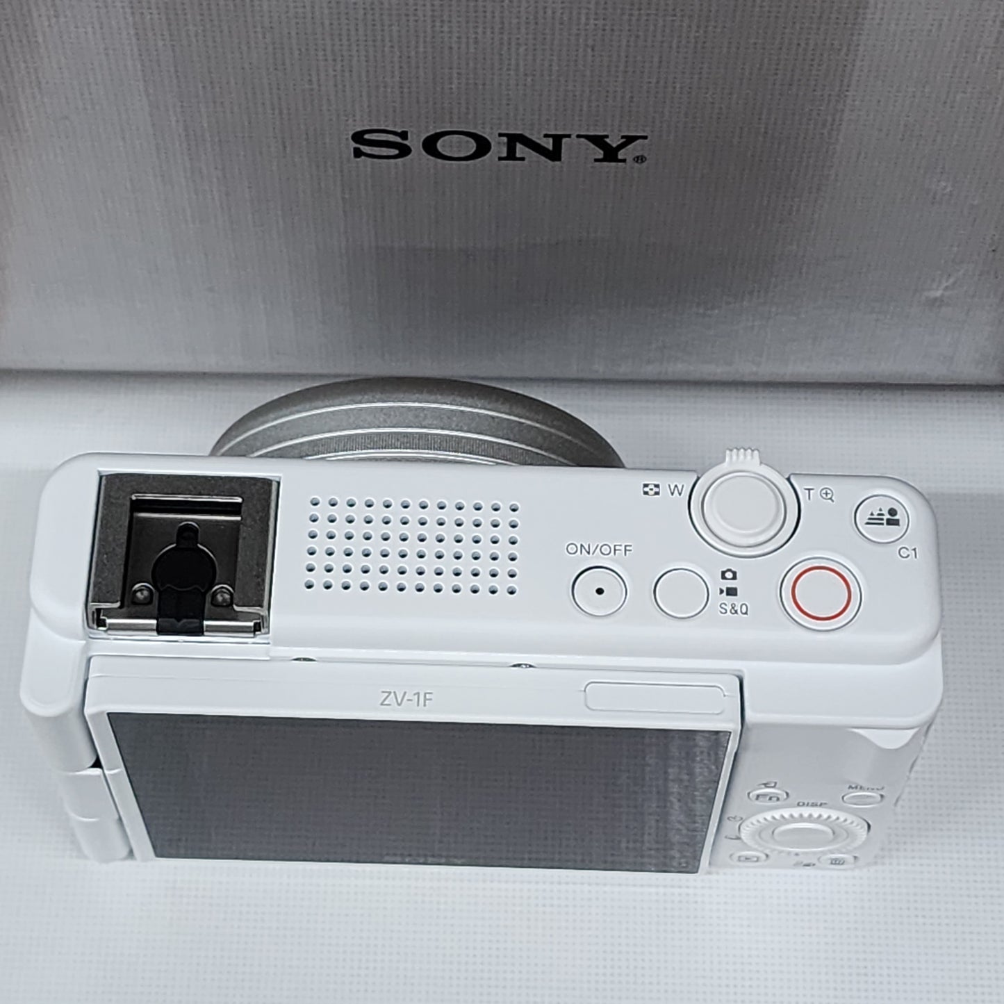 Sony ZV-1F Vlogging Camera (White) ZV1F/W - 7PC Accessory Bundle