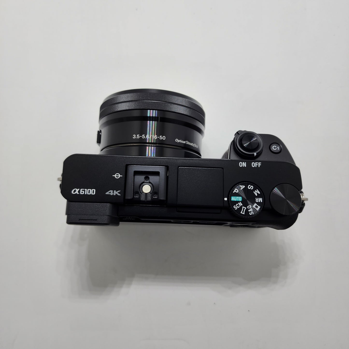 Appareil photo sans miroir Sony a6100 avec objectif 16-50 mm ILCE6100L/B - Kit d'accessoires 7 pièces