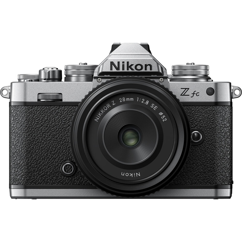 Appareil photo sans miroir Nikon Zfc avec objectif 28 mm 1673 - Ensemble d'accessoires 7 pièces