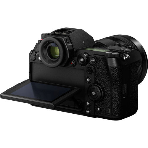 Panasonic Lumix DC-S1 Appareil photo numérique sans miroir (boîtier uniquement) Pack de démarrage 64 Go