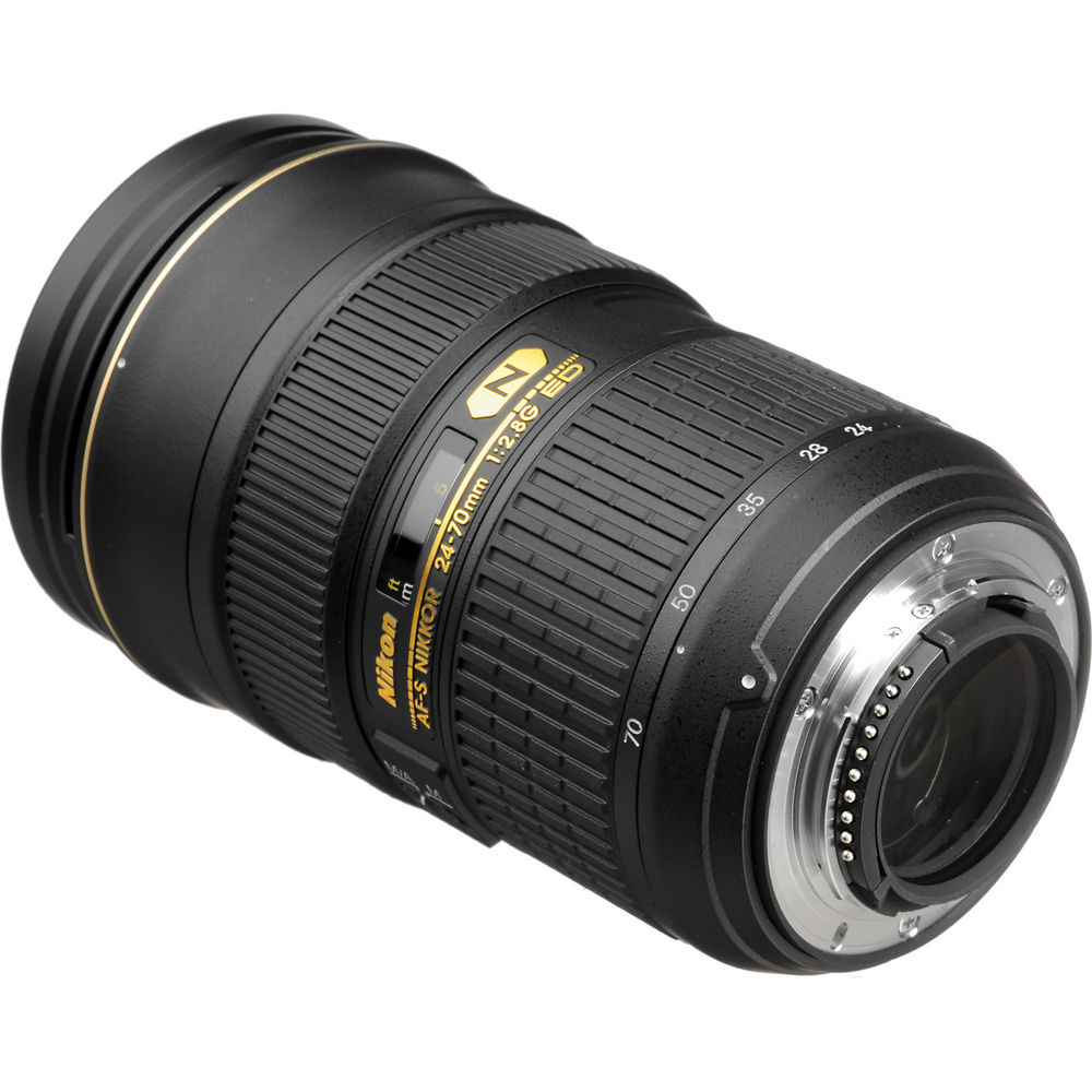 Nikon AF-S Nikkor 24-70 mm f/2.8G ED Objectif autofocus (Noir) + Kit de filtres