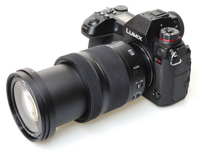 Appareil photo numérique sans miroir Panasonic Lumix DC-S1R avec kit d'accessoires 24-105 mm 7 pièces