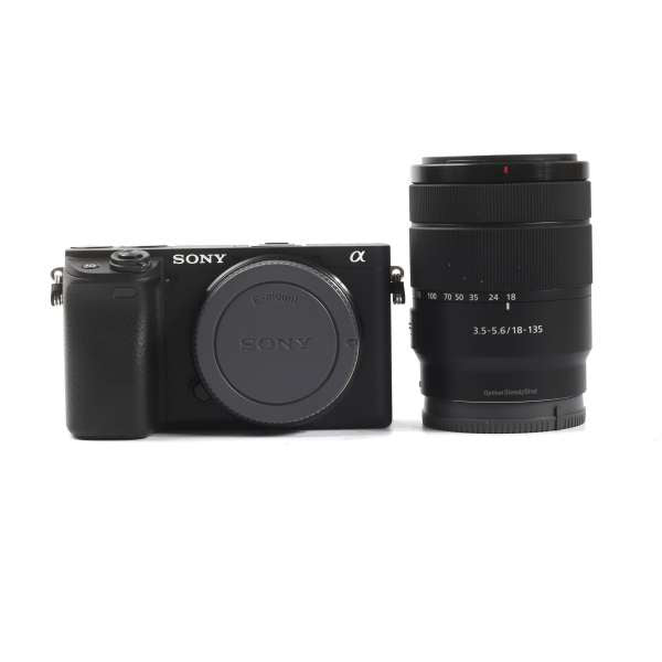 Appareil photo numérique sans miroir Sony Alpha a6400 avec objectif 18-135 mm + pack 64 Go