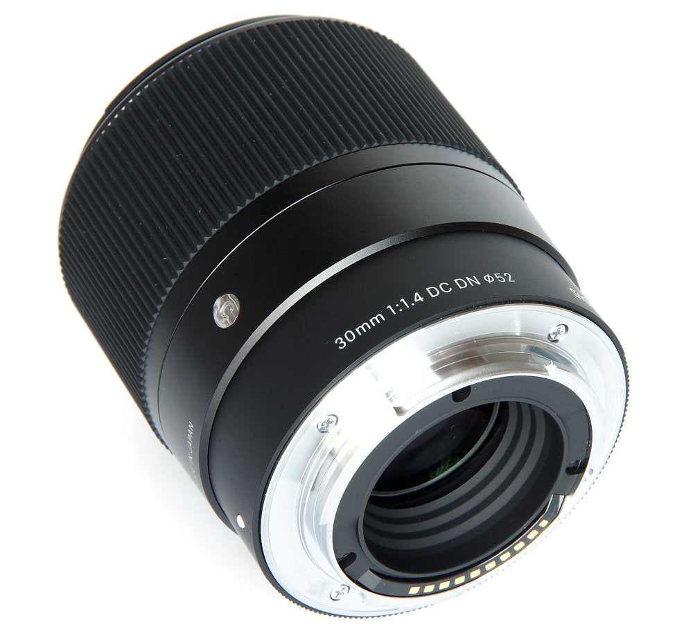 Sigma Objectif contemporain 30 mm f/1.4 DC DN pour Canon EF-M – Lot de 7 accessoires