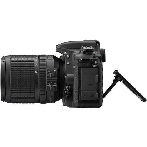 Appareil photo reflex numérique Nikon D7500 avec objectif 18-140 mm - Pack essentiel de 32 Go