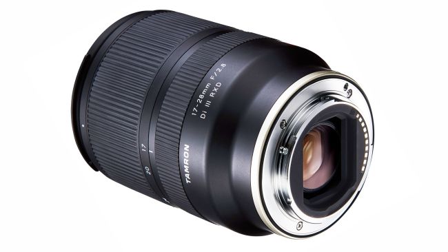 Objectif Tamron 17-28 mm f/2.8 Di III RXD pour Sony E - Ensemble d'accessoires 7 pièces