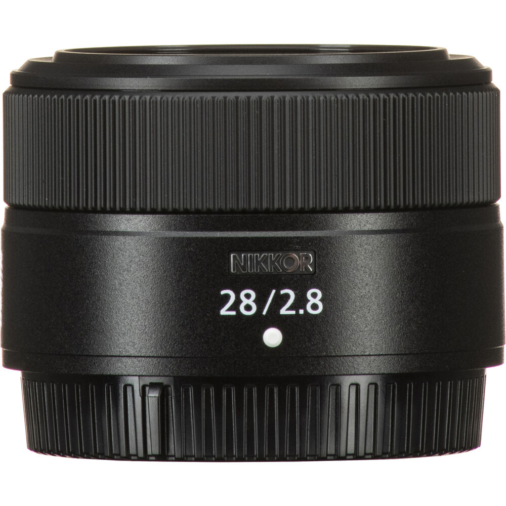 Objectif Nikon NIKKOR Z 28 mm f/2.8 20101 - Ensemble d'accessoires 7 pièces